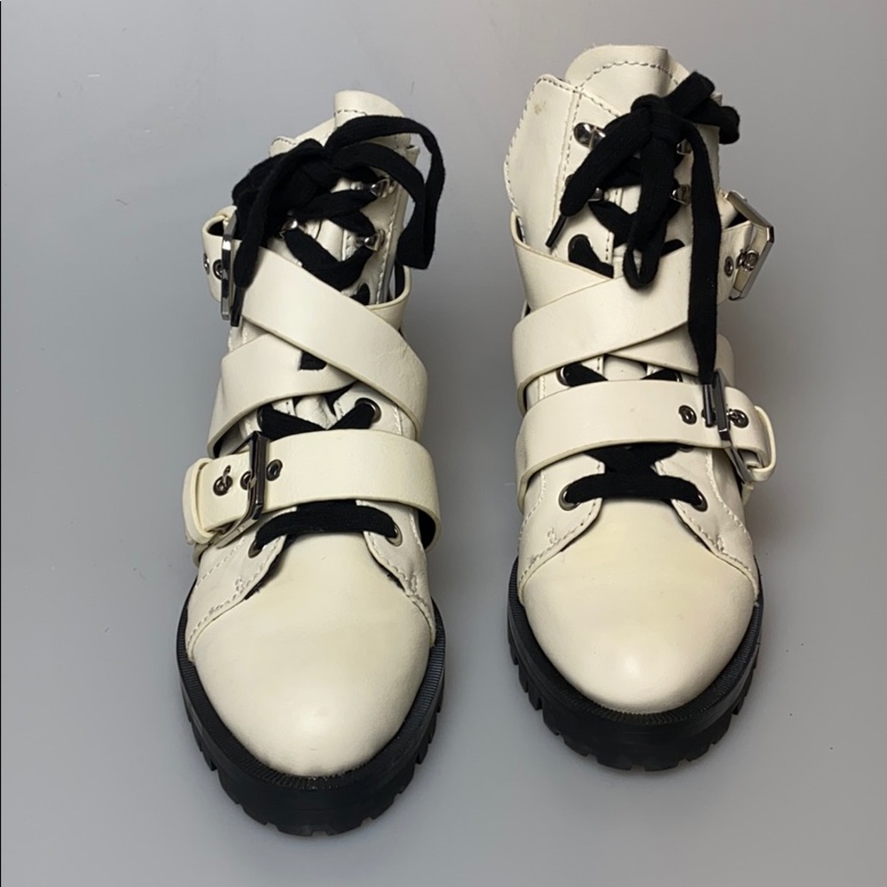 Dolce Vita (white boots)